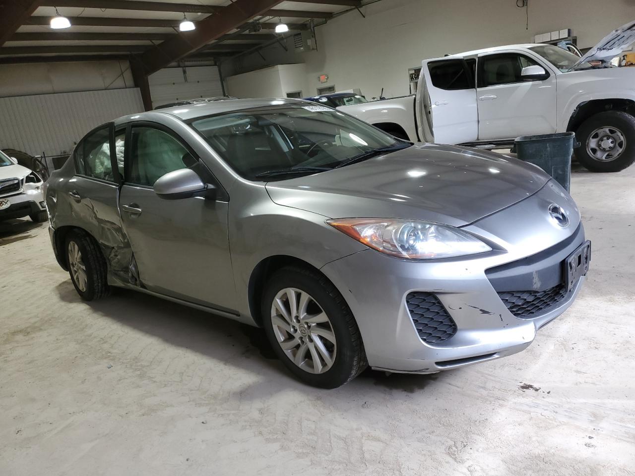 2012 Mazda 3 - Image 4