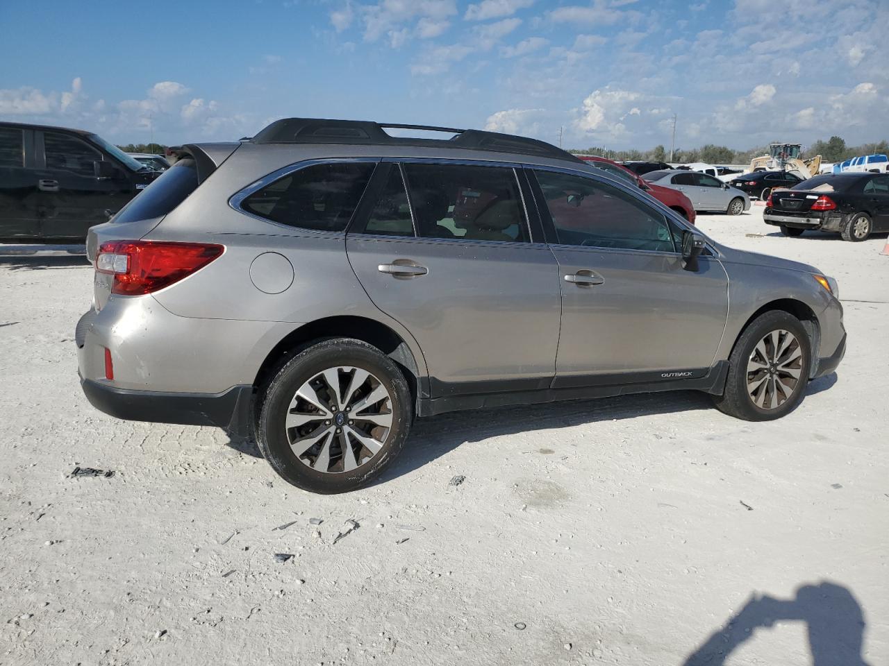 2015 Subaru Outback - Image 3
