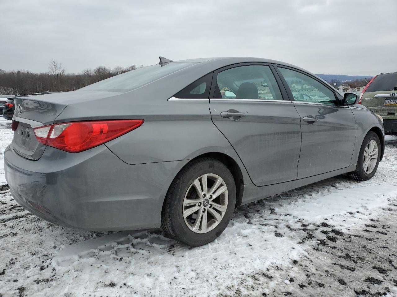 2013 Hyundai Sonata - Image 3