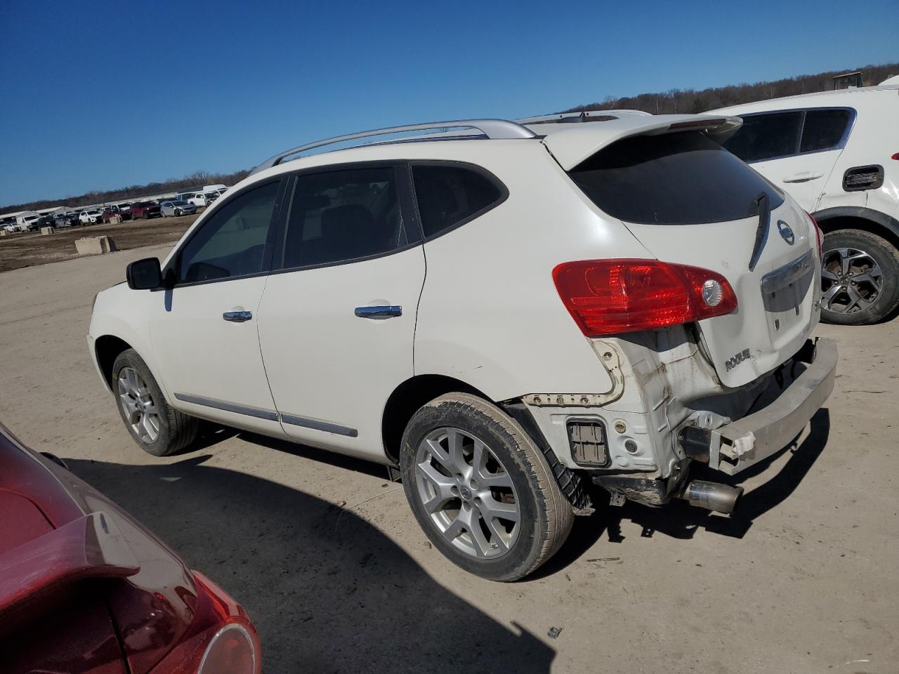 2012 Nissan Rogue - Image 2