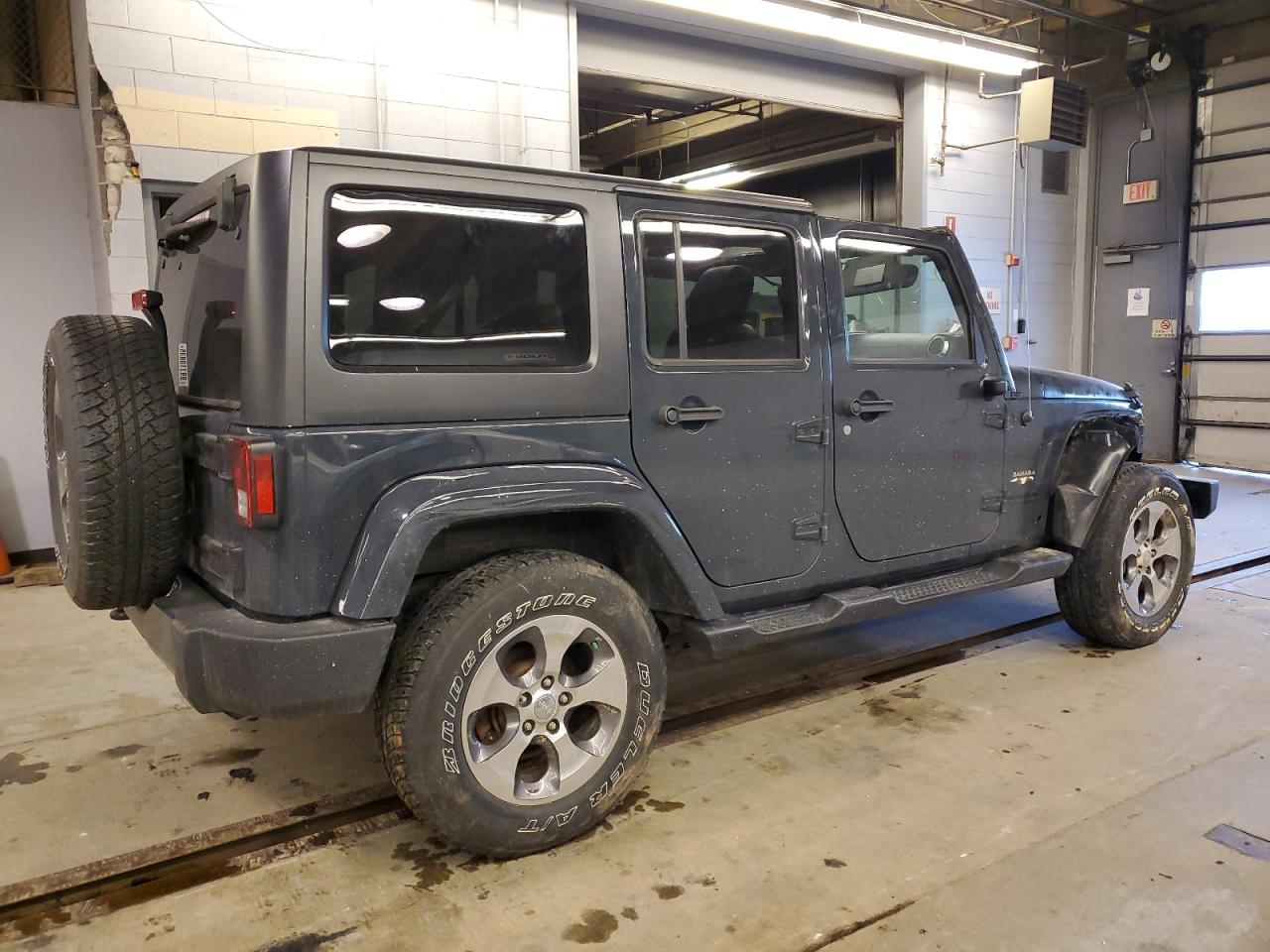 2016 Jeep Wrangler - Image 3