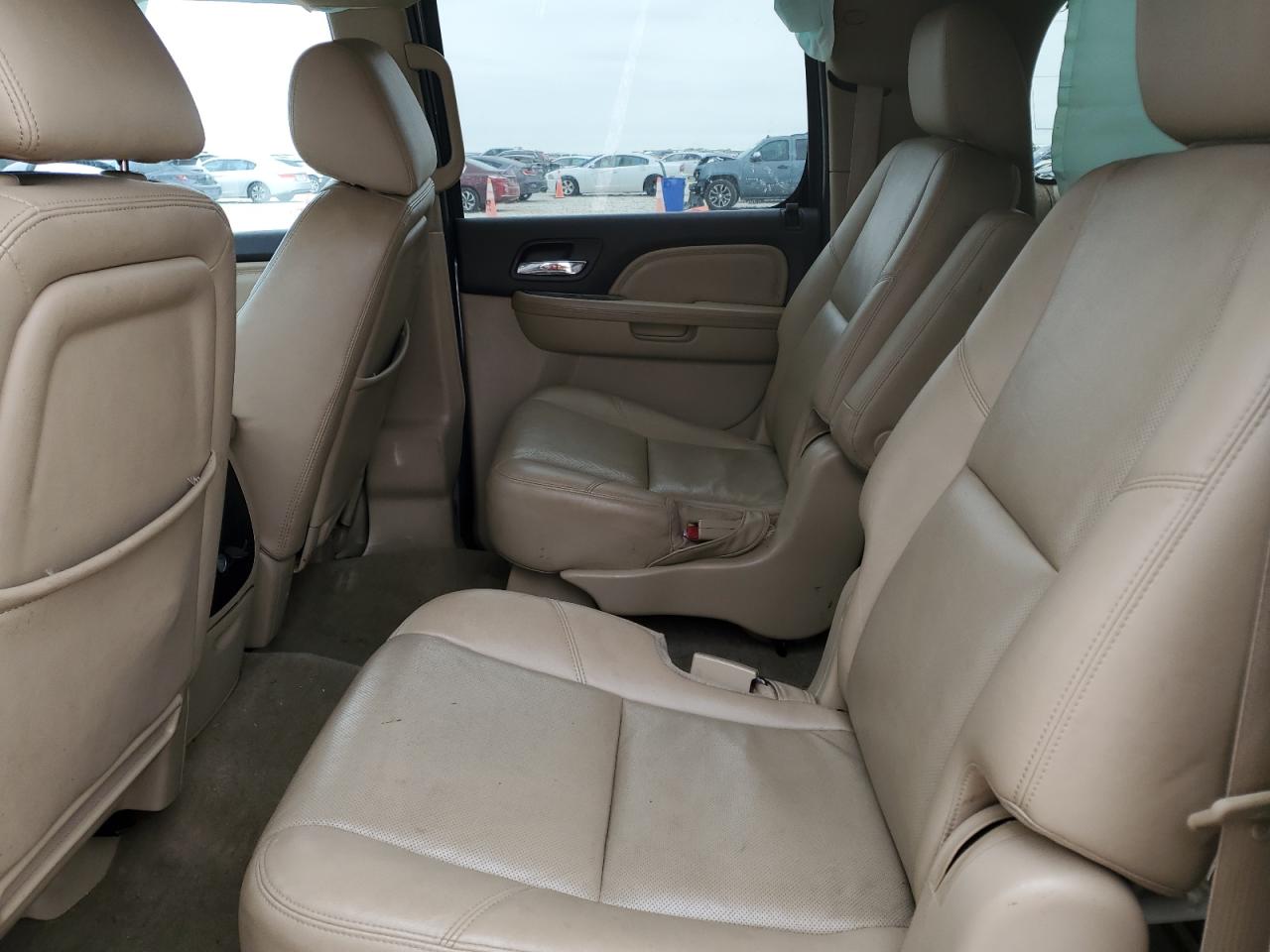 2014 GMC Yukon Xl Denali VIN: 1GKS1MEFXER241761 Lot: 46128465