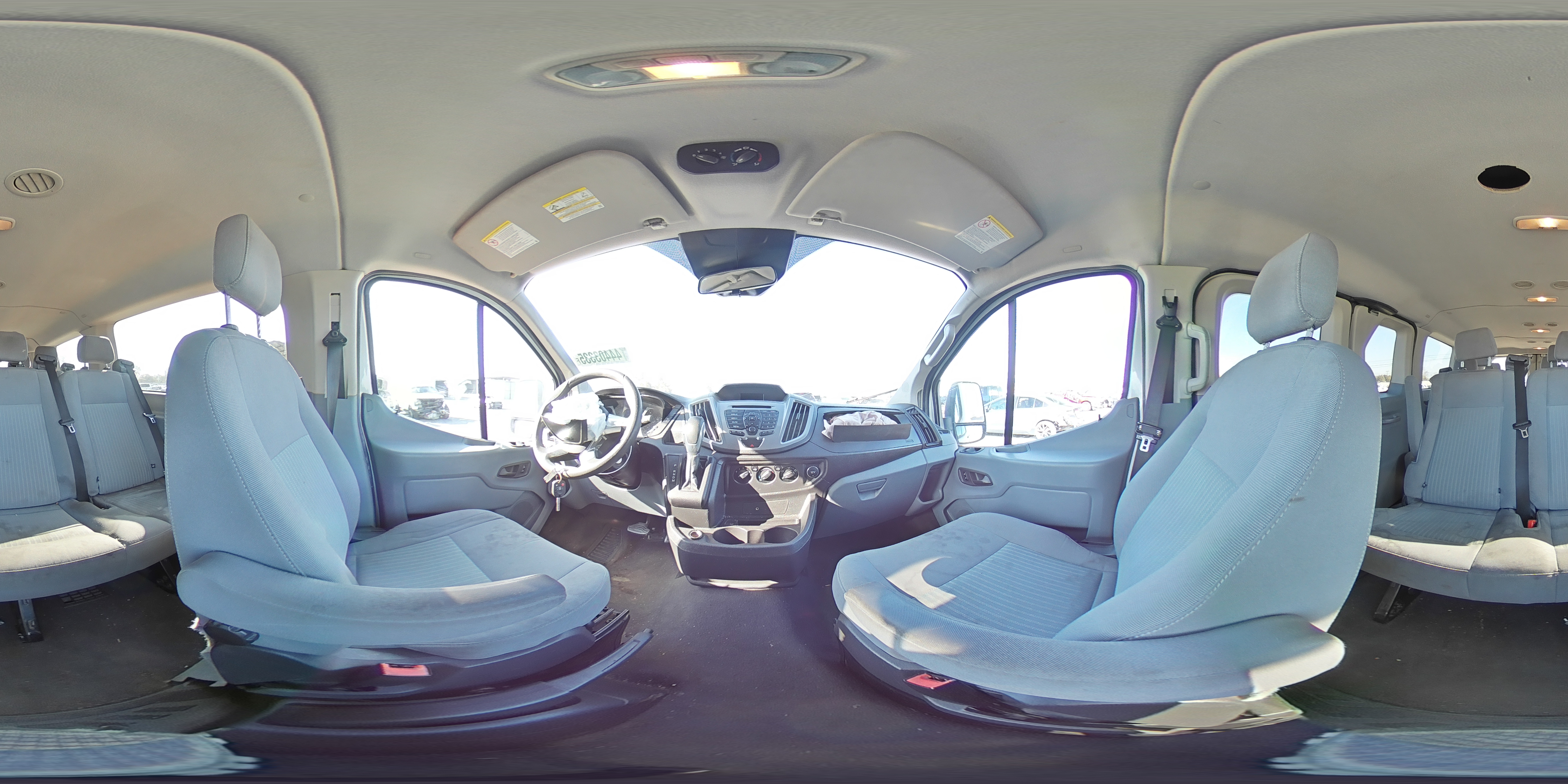 2017 Ford Transit - Image 14