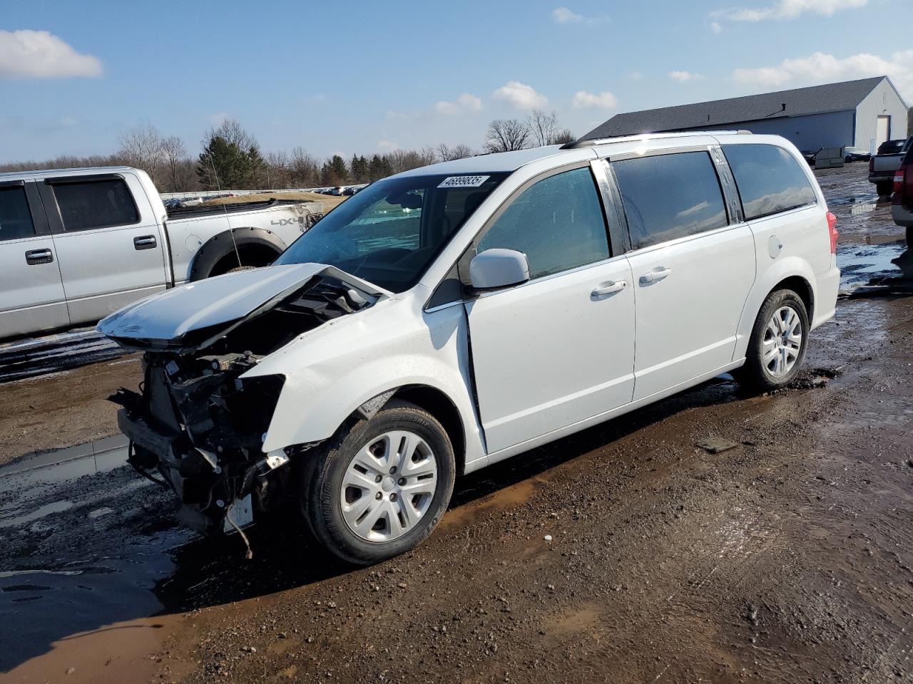 2019 Dodge Caravan - Image 1