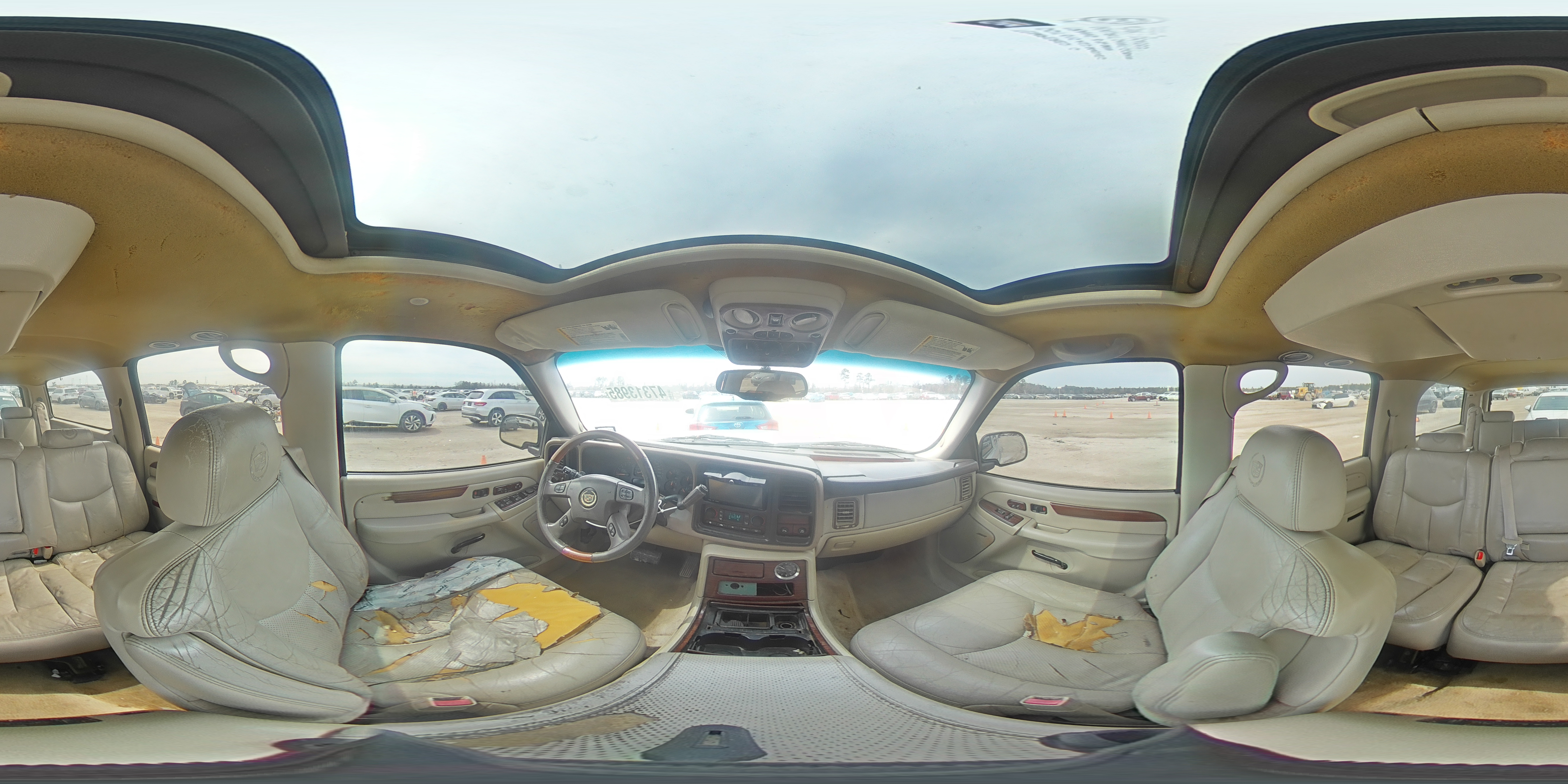 2004 Cadillac Escalade - Image 14