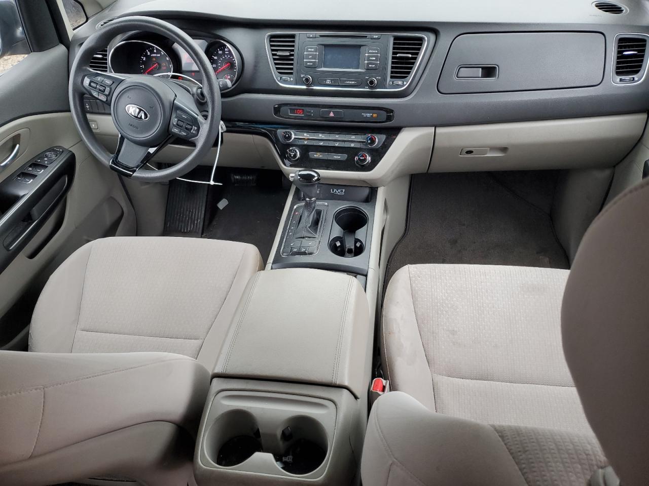 2016 Kia Sedona - Image 8