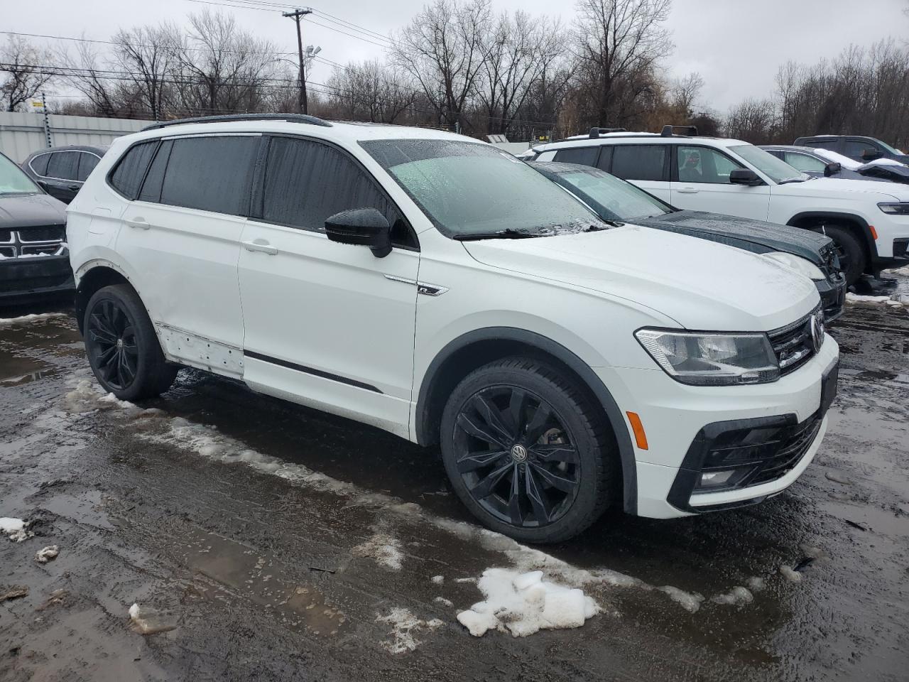 2021 Volkswagen Tiguan - Image 4
