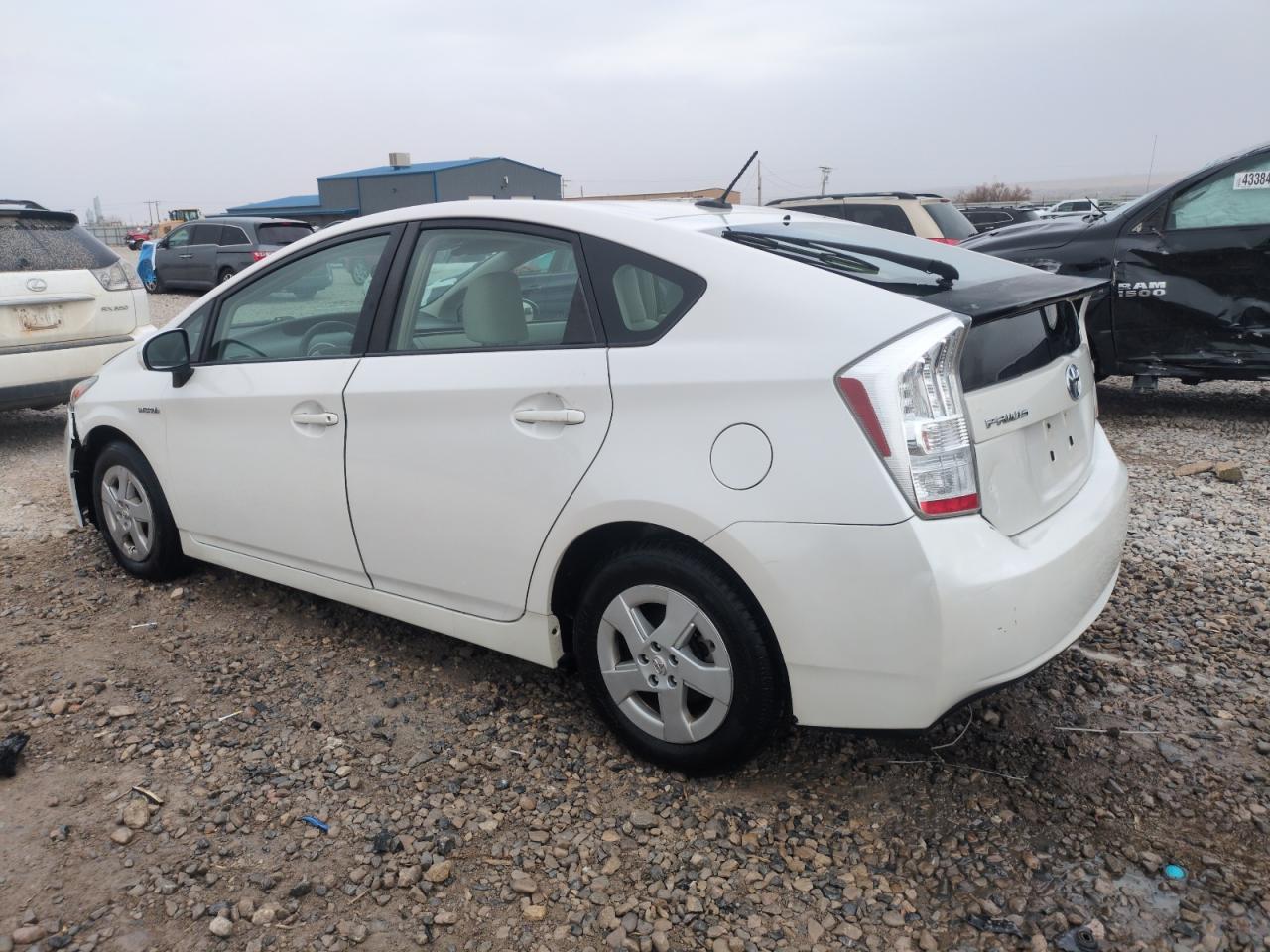 2011 Toyota Prius - Image 2