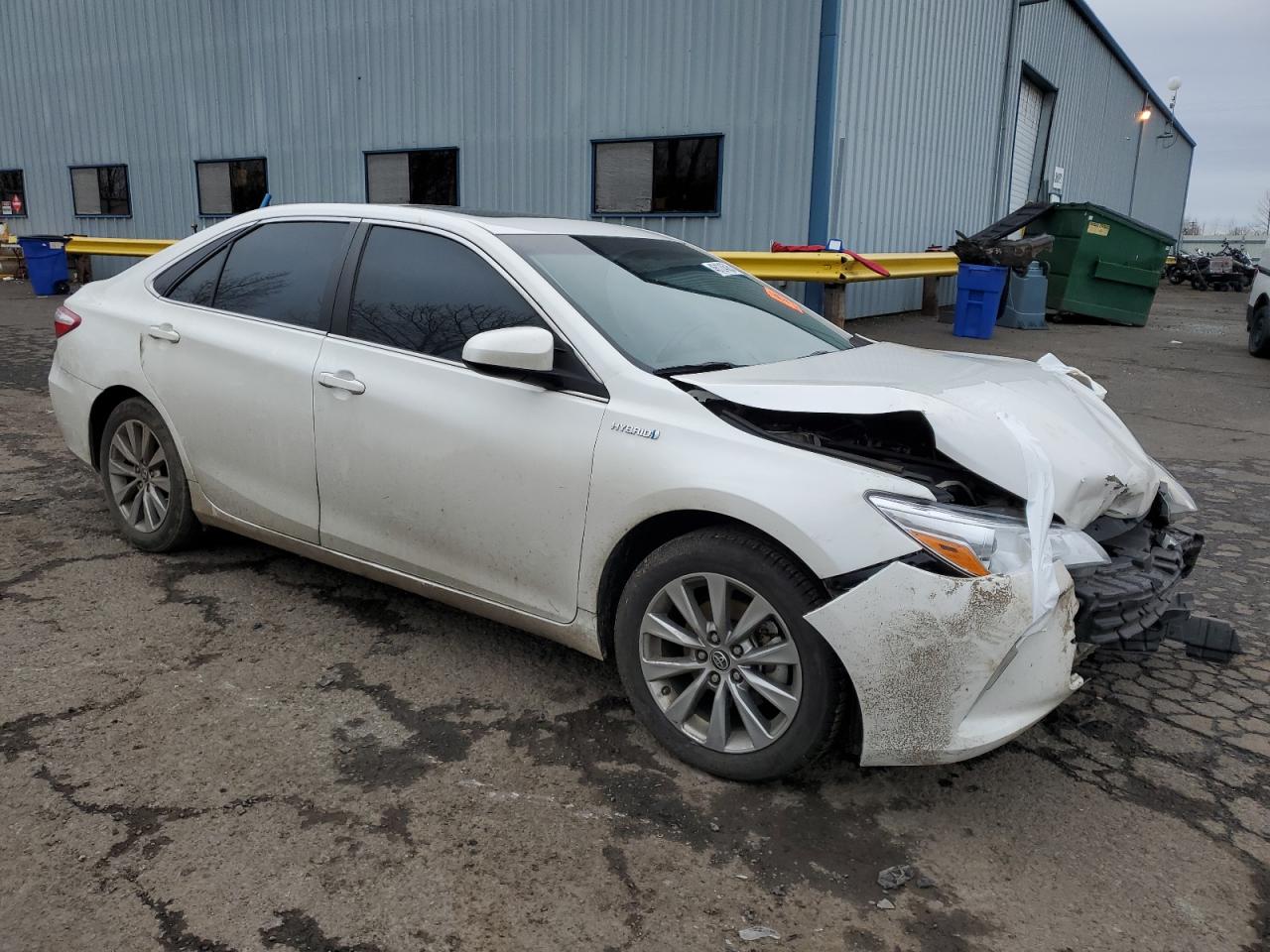 2016 Toyota Camry - Image 4