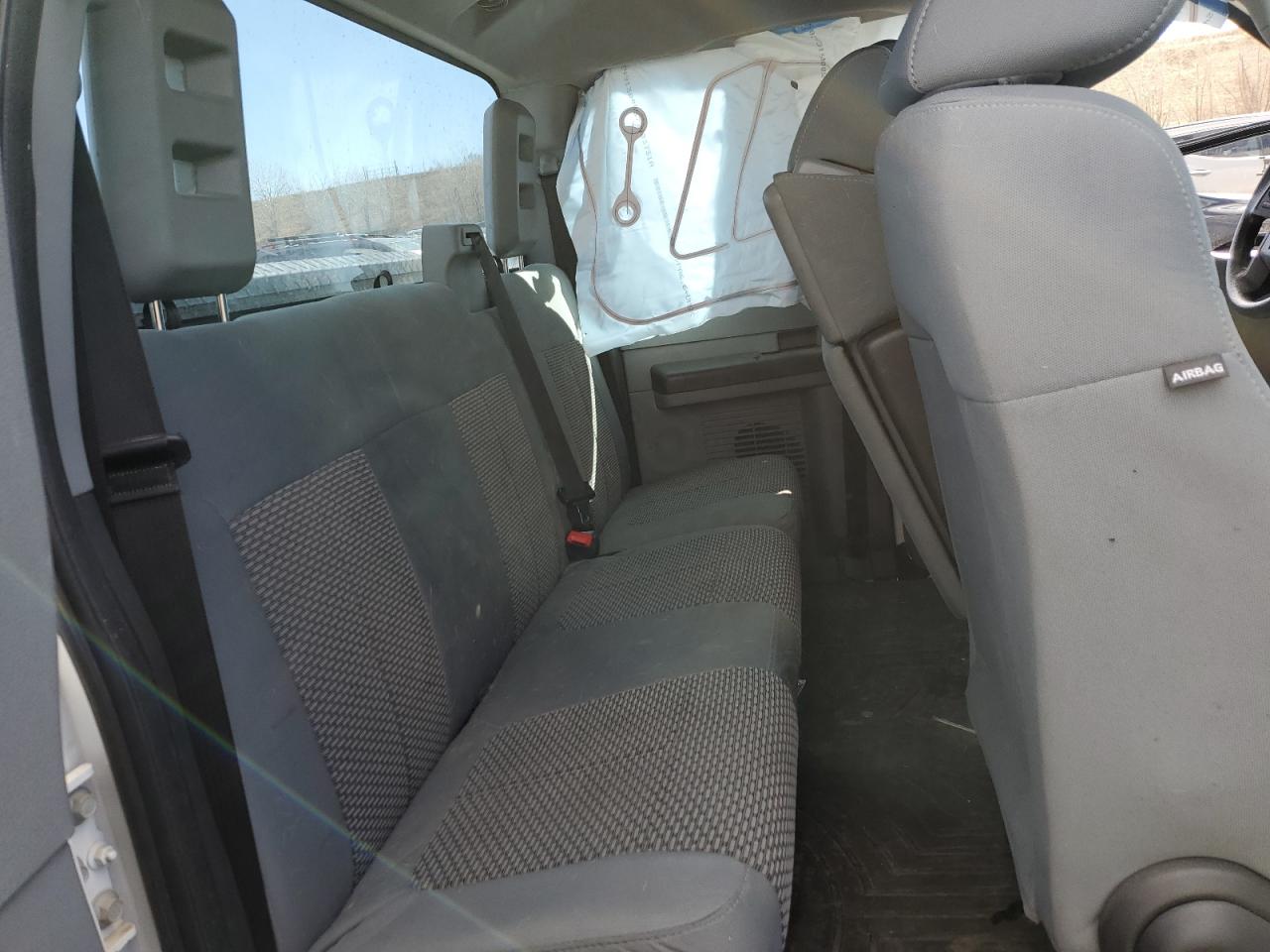 2015 Ford F250 - Image 10