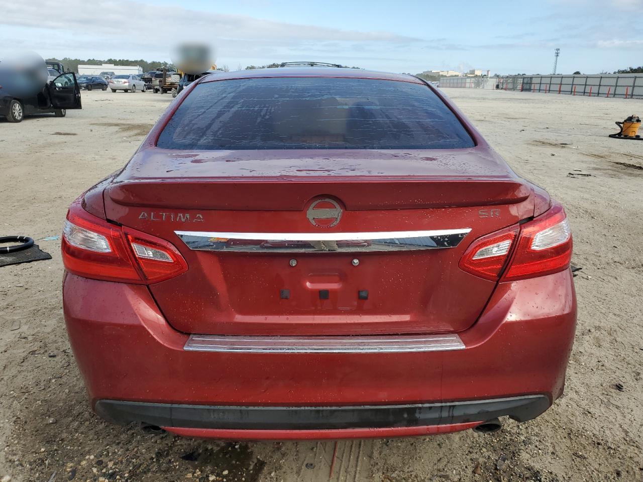 2016 Nissan Altima - Image 6