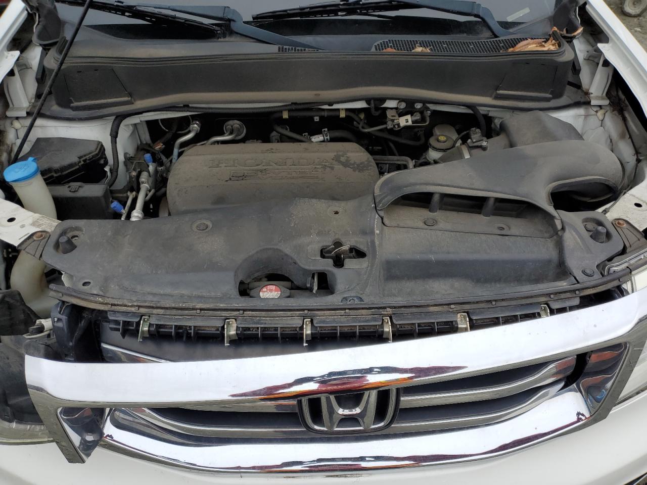 2015 Honda Pilot - Image 12