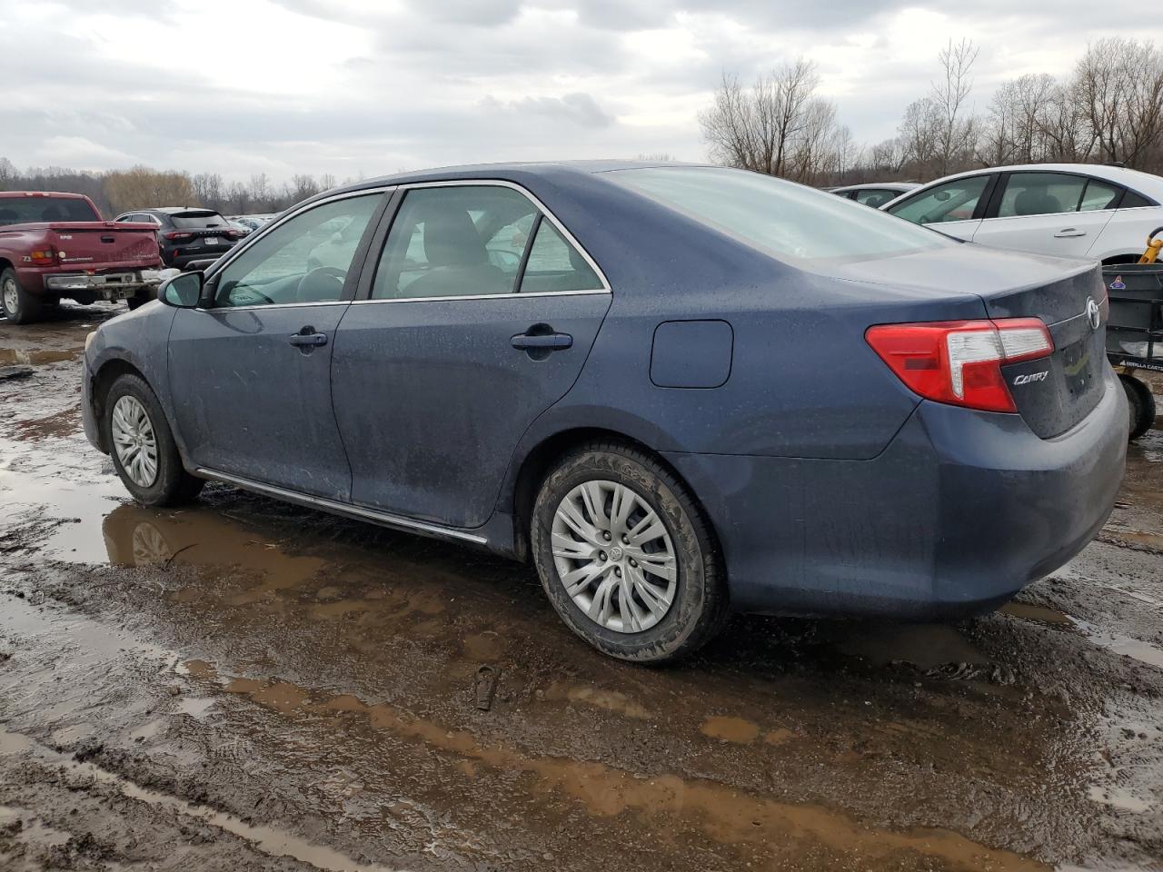 2014 Toyota Camry - Image 2