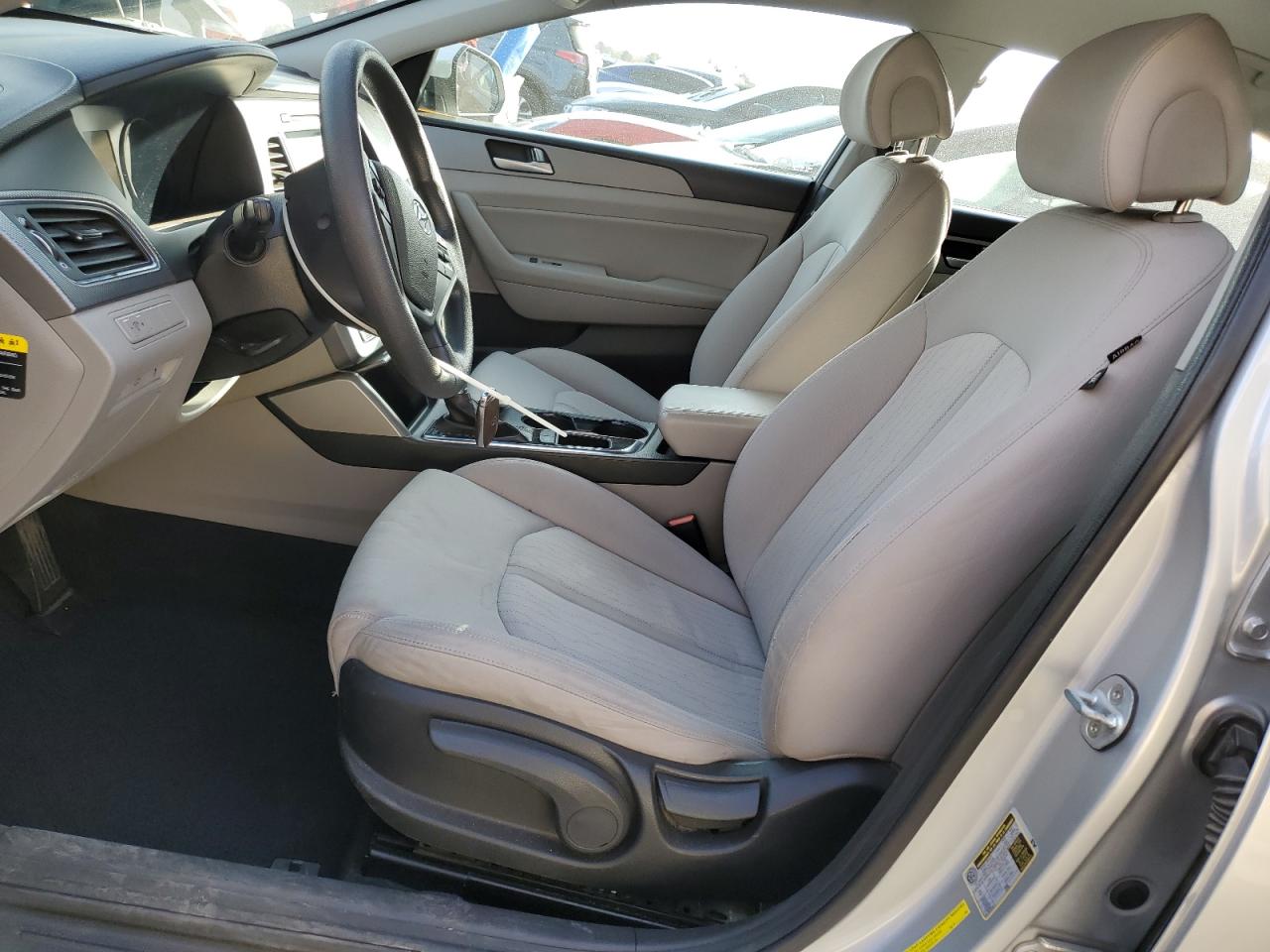 2017 Hyundai Sonata - Image 7