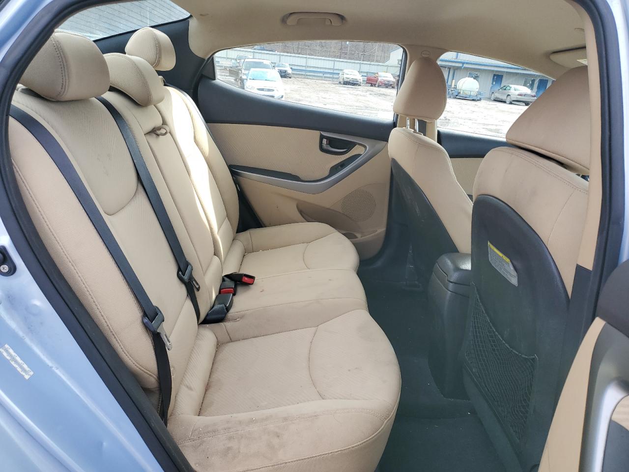 2013 Hyundai Elantra - Image 10