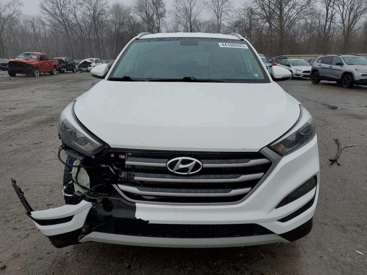 2017 Hyundai Tucson - Image 5