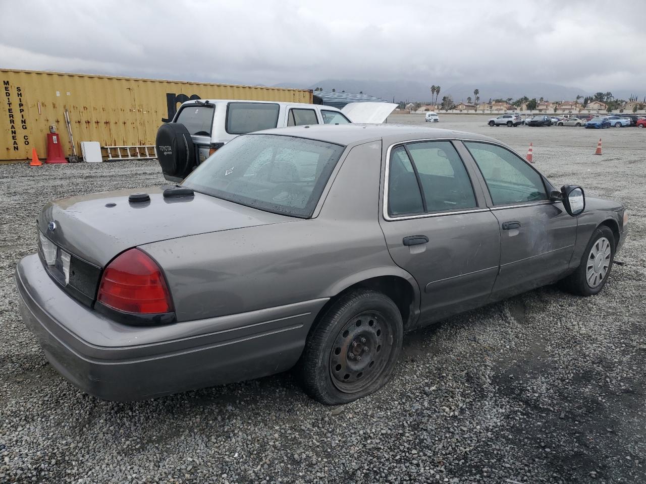 2007 Ford Crown Victoria - Image 3