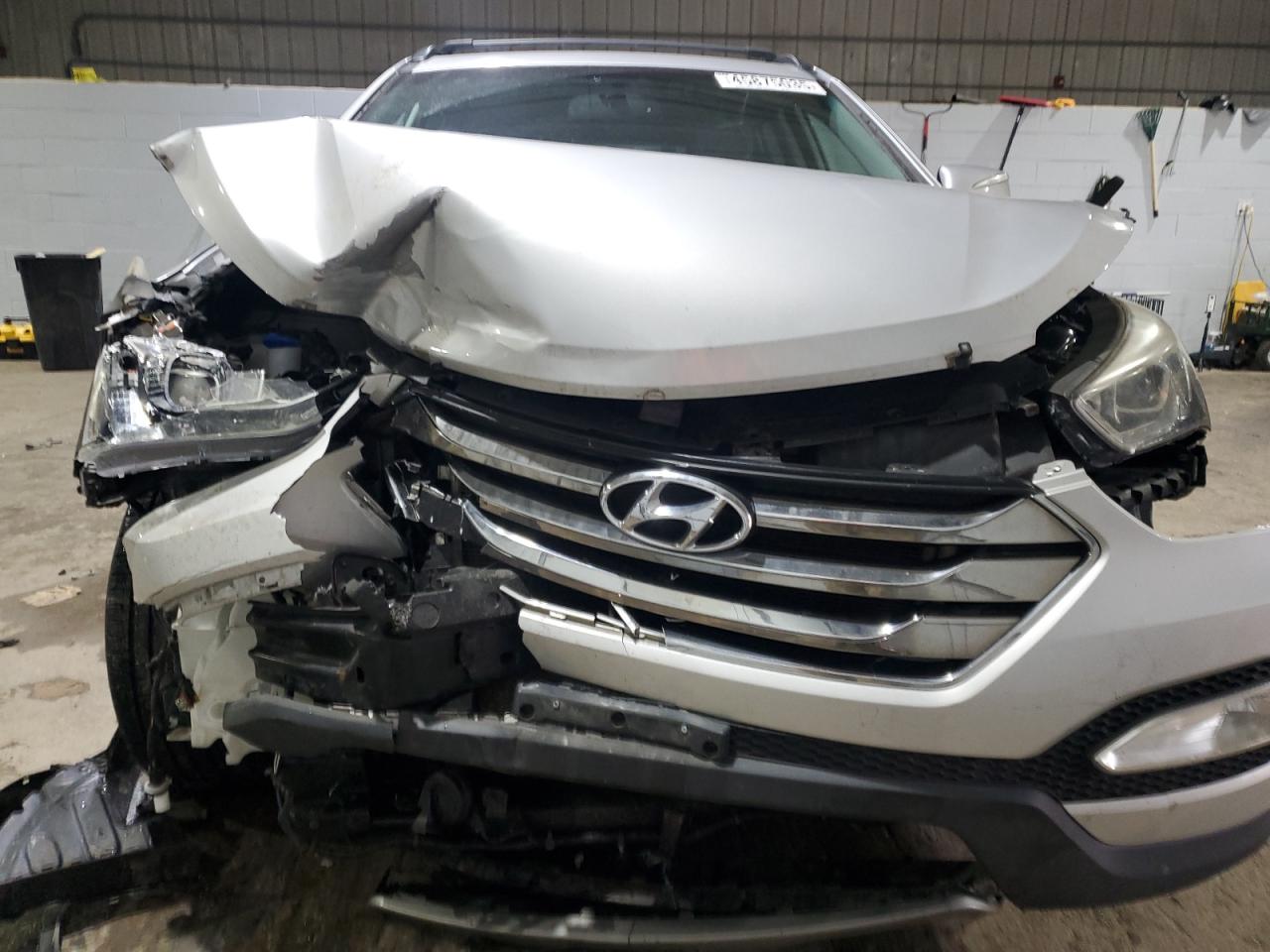 2013 Hyundai Santa Fe - Image 5