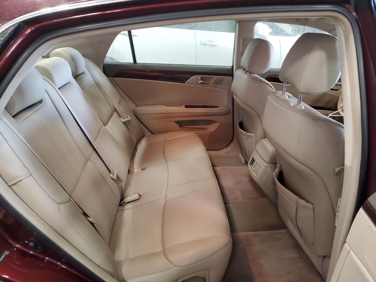 2008 Toyota Avalon - Image 10