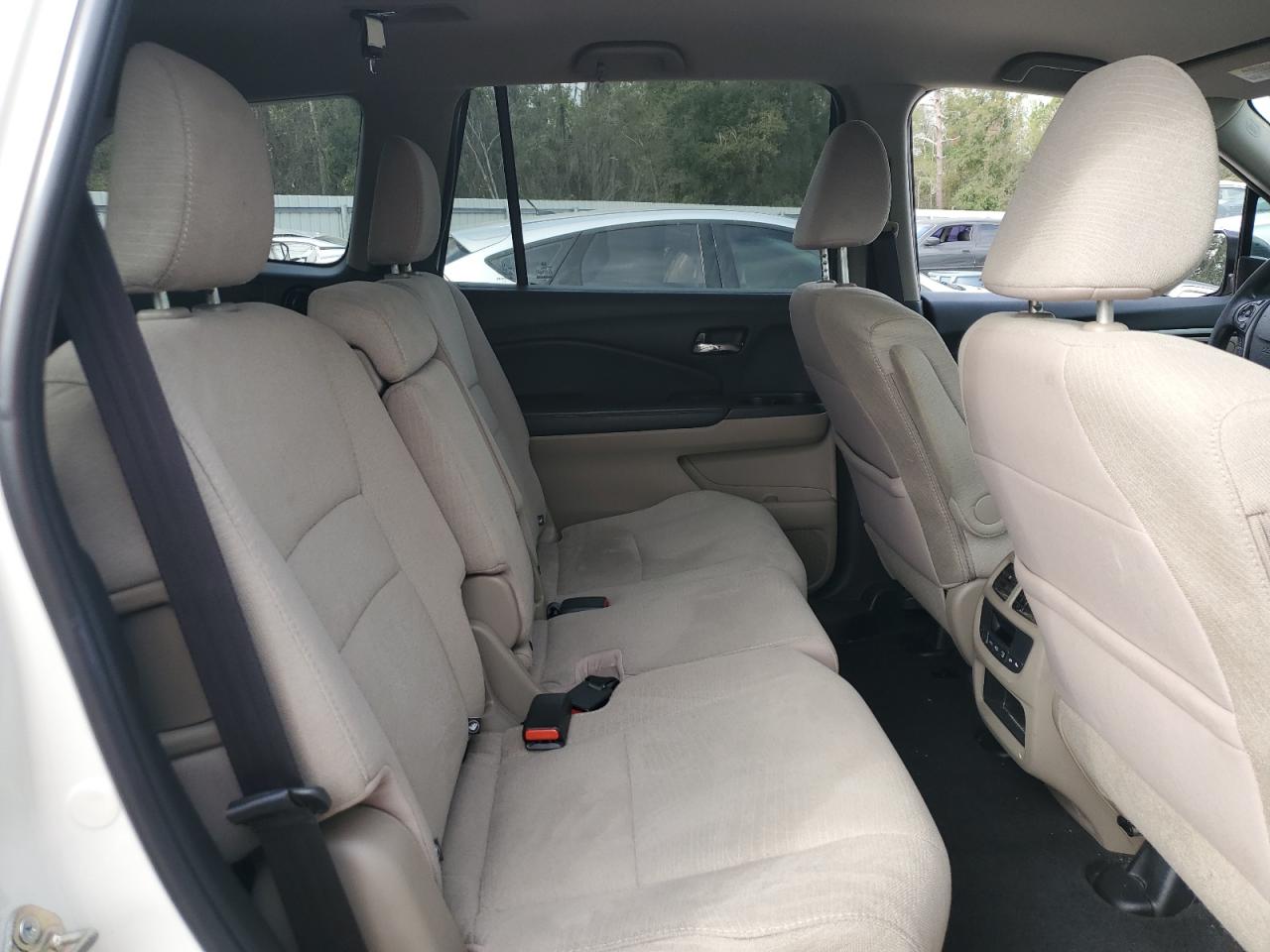 2016 Honda Pilot - Image 11