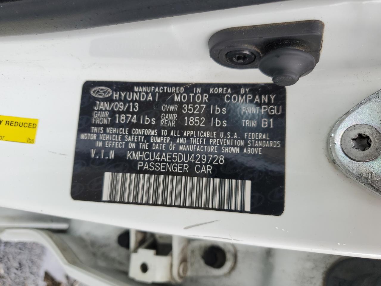 2013 Hyundai Accent - Image 12