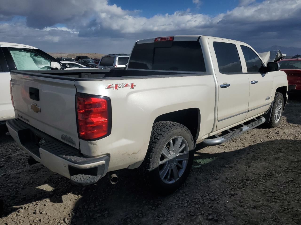 2014 Chevrolet Silverado - Image 4