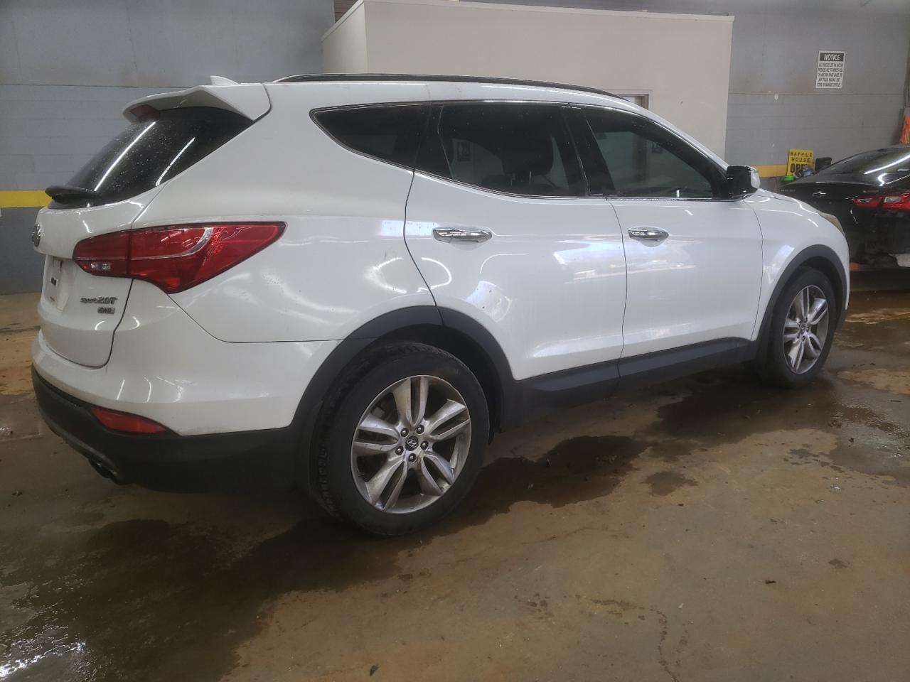 2014 Hyundai Santa Fe - Image 3