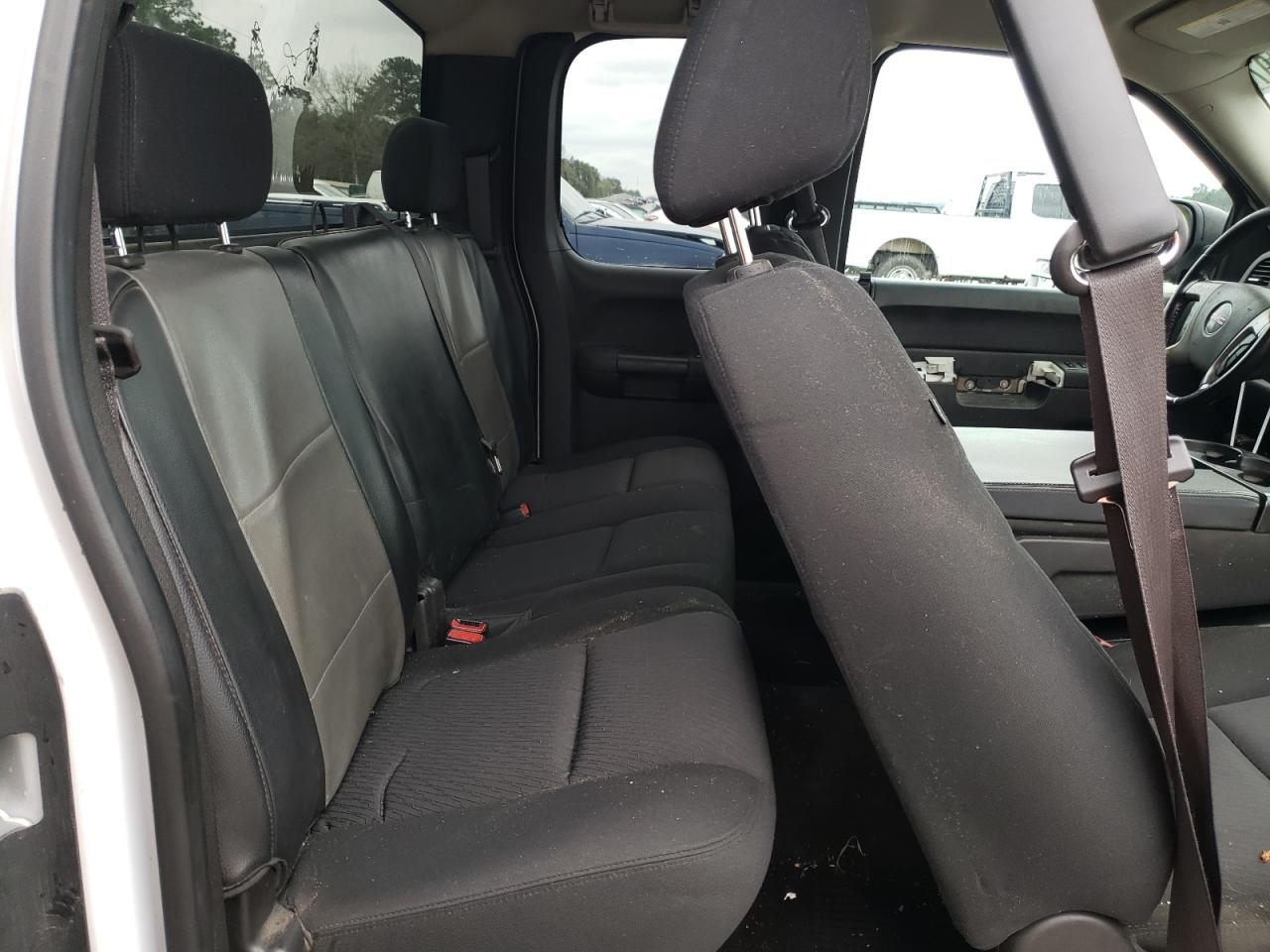 2013 GMC Sierra - Image 10