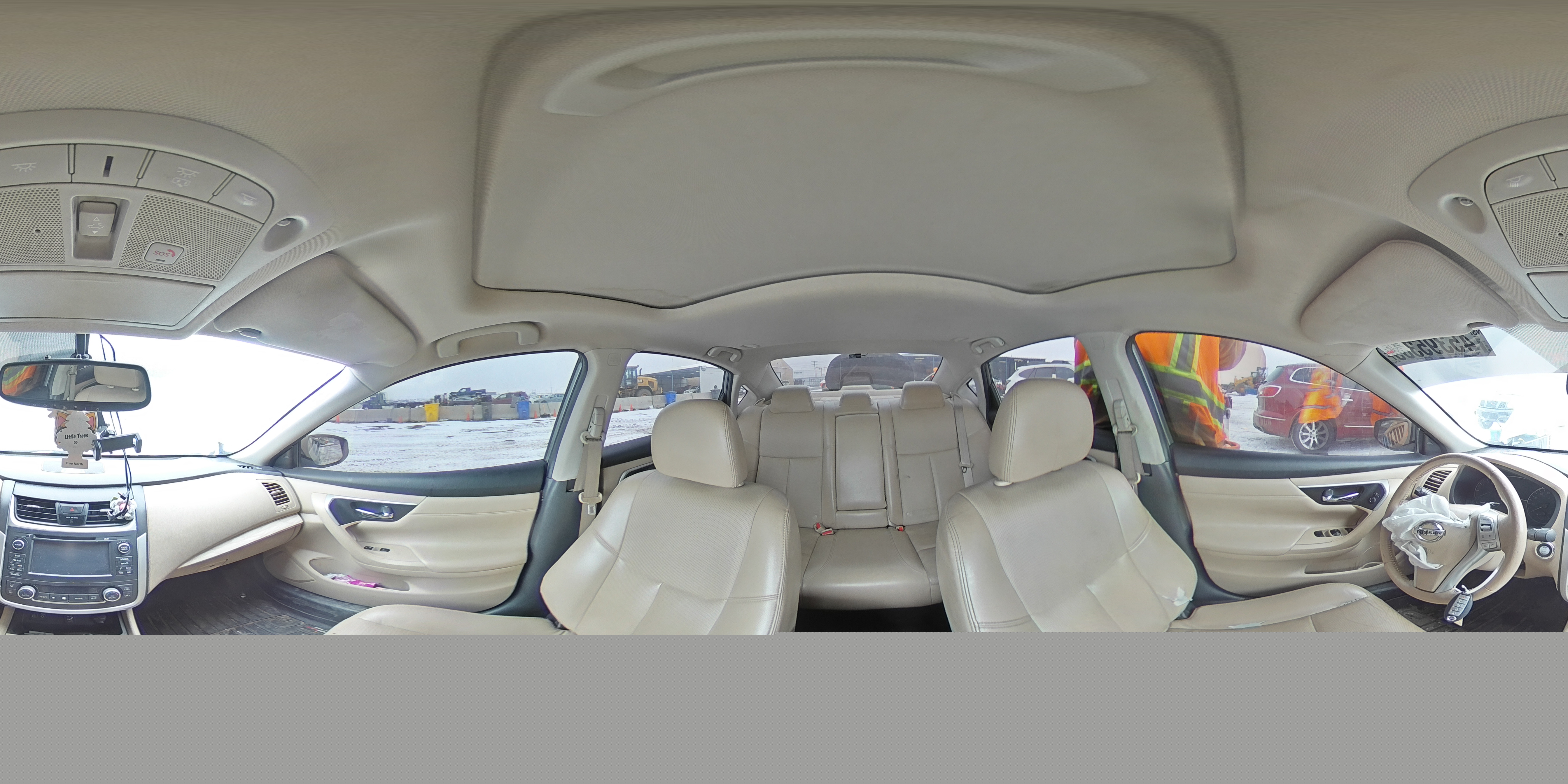 2017 Nissan Altima - Image 12