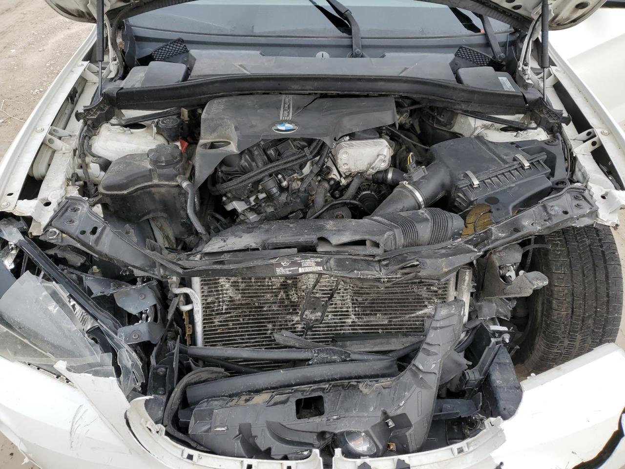 2014 BMW X1 - Image 11