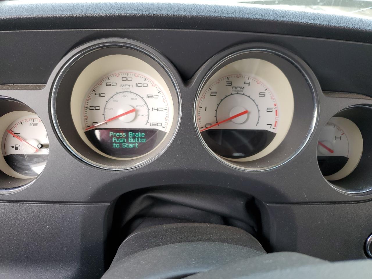 2013 Dodge Challenger - Image 9