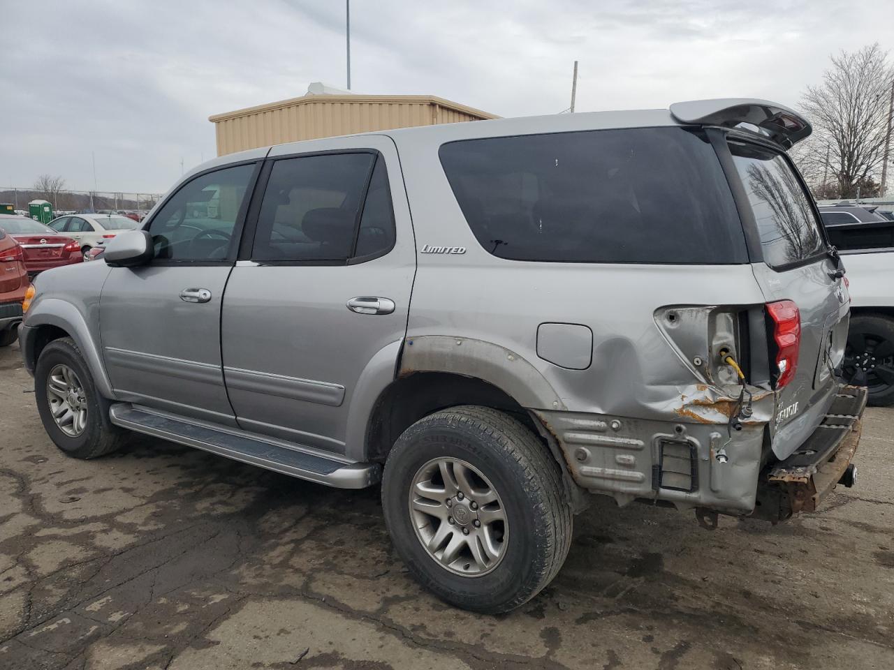 2003 Toyota Sequoia - Image 2