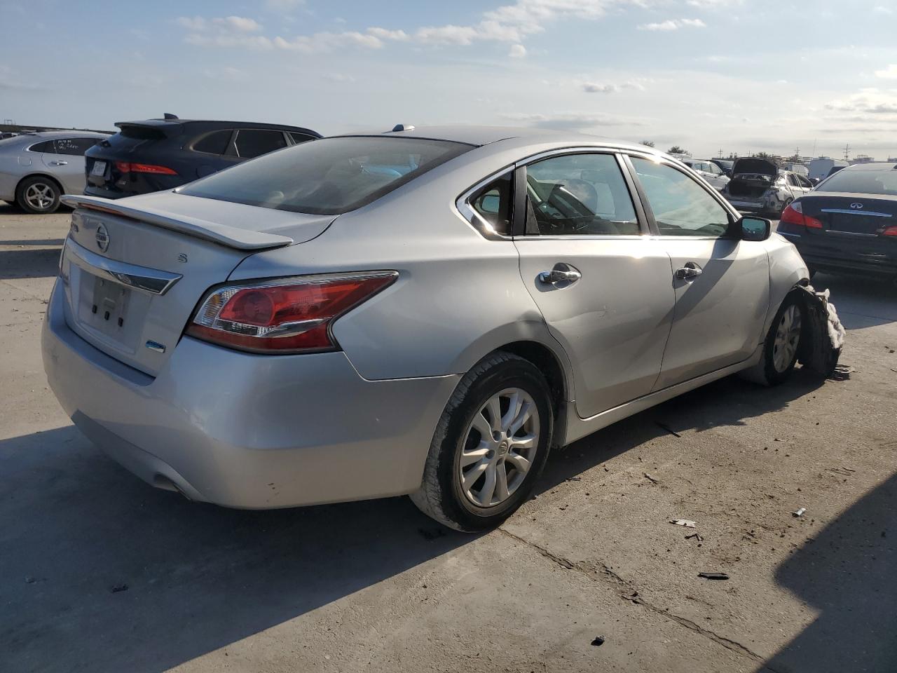 2014 Nissan Altima - Image 3