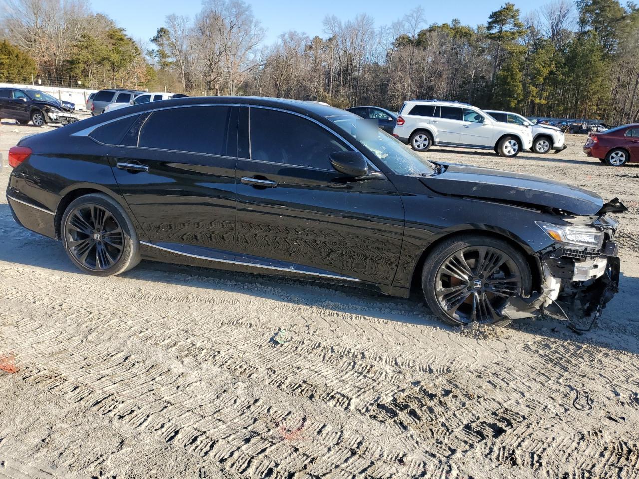 1HGCV2F99JA008840 HONDA ACCORD 2018