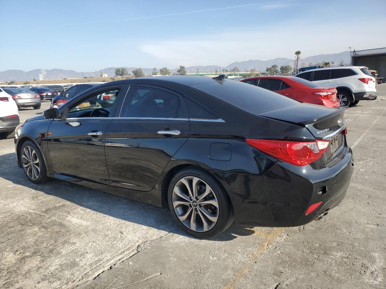 2014 Hyundai Sonata - Image 2