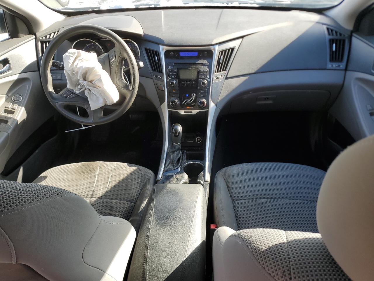 2011 Hyundai Sonata - Image 8