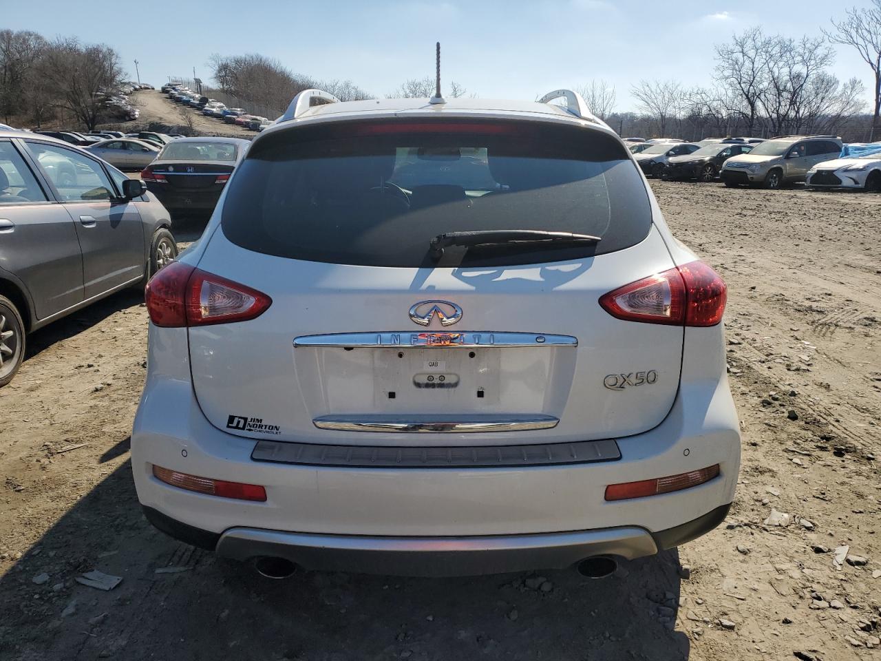 2016 Infiniti QX50 - Image 6
