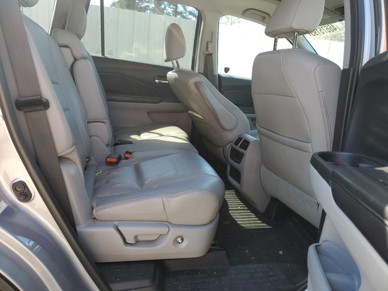 2016 Honda Pilot - Image 11