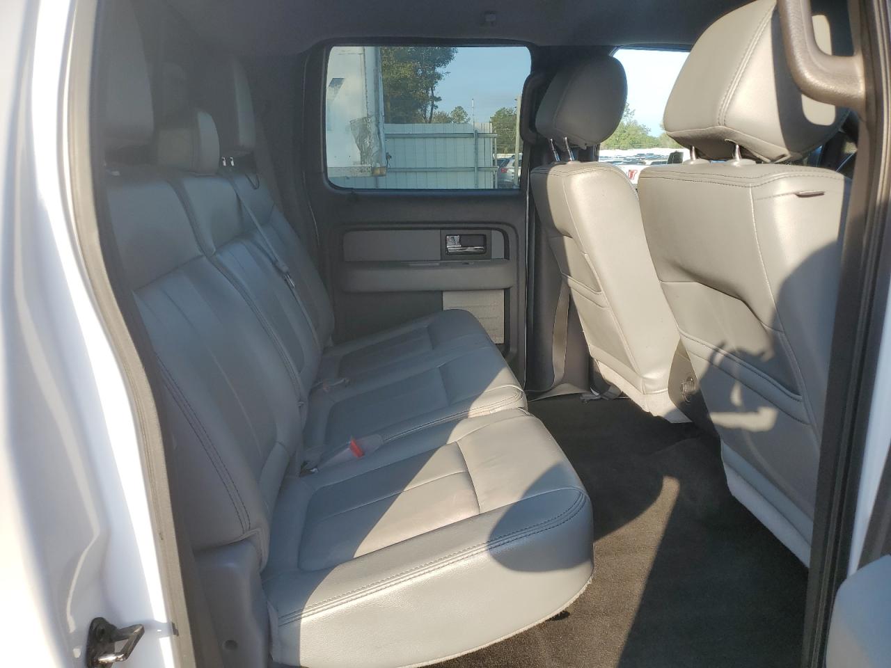 2014 Ford F-150 - Image 10