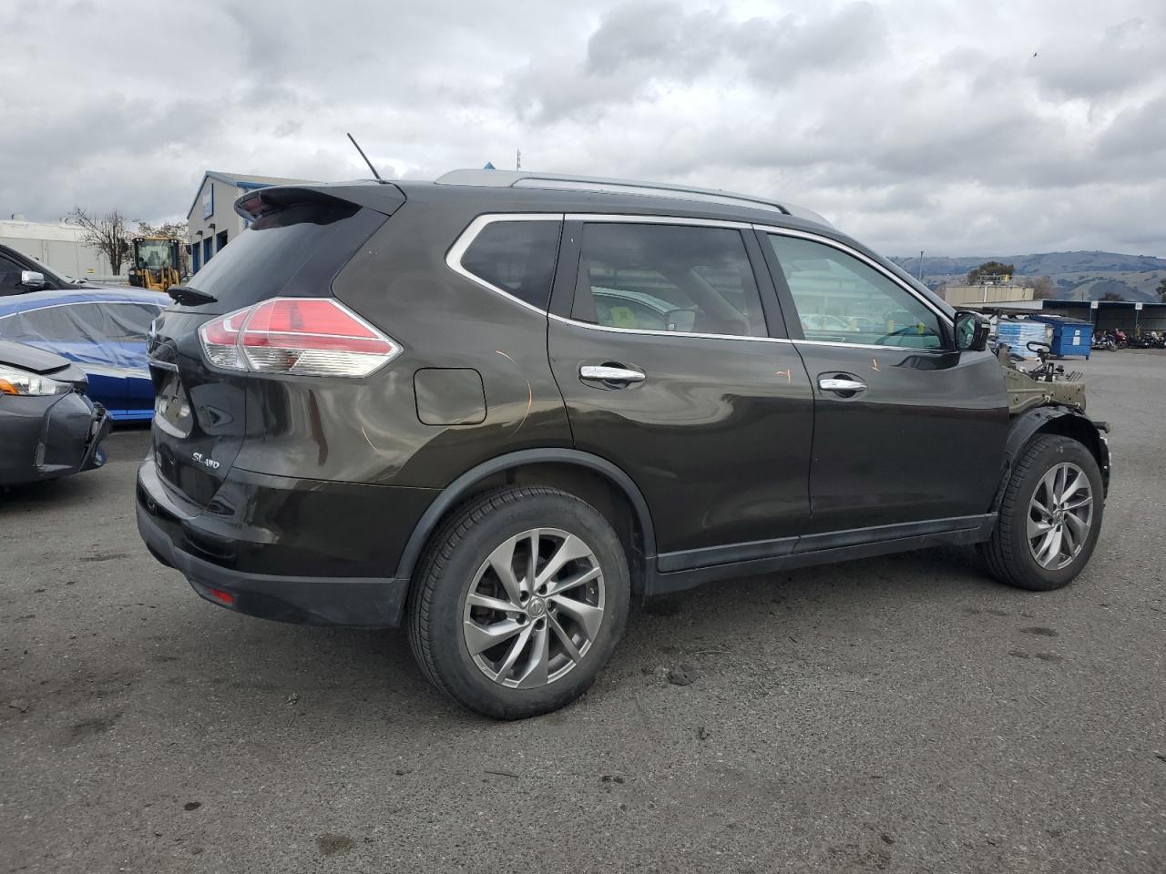 2015 Nissan Rogue - Image 3