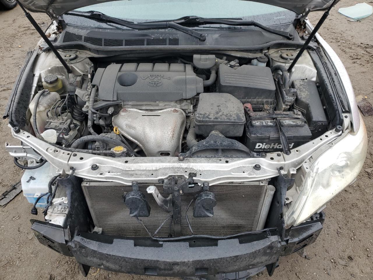 2011 Toyota Camry - Image 12