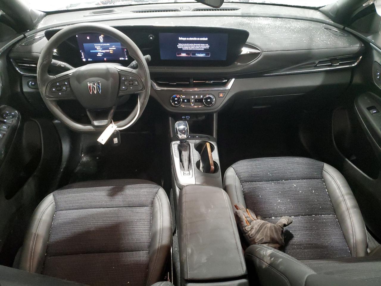 2025 Buick Envista - Image 8