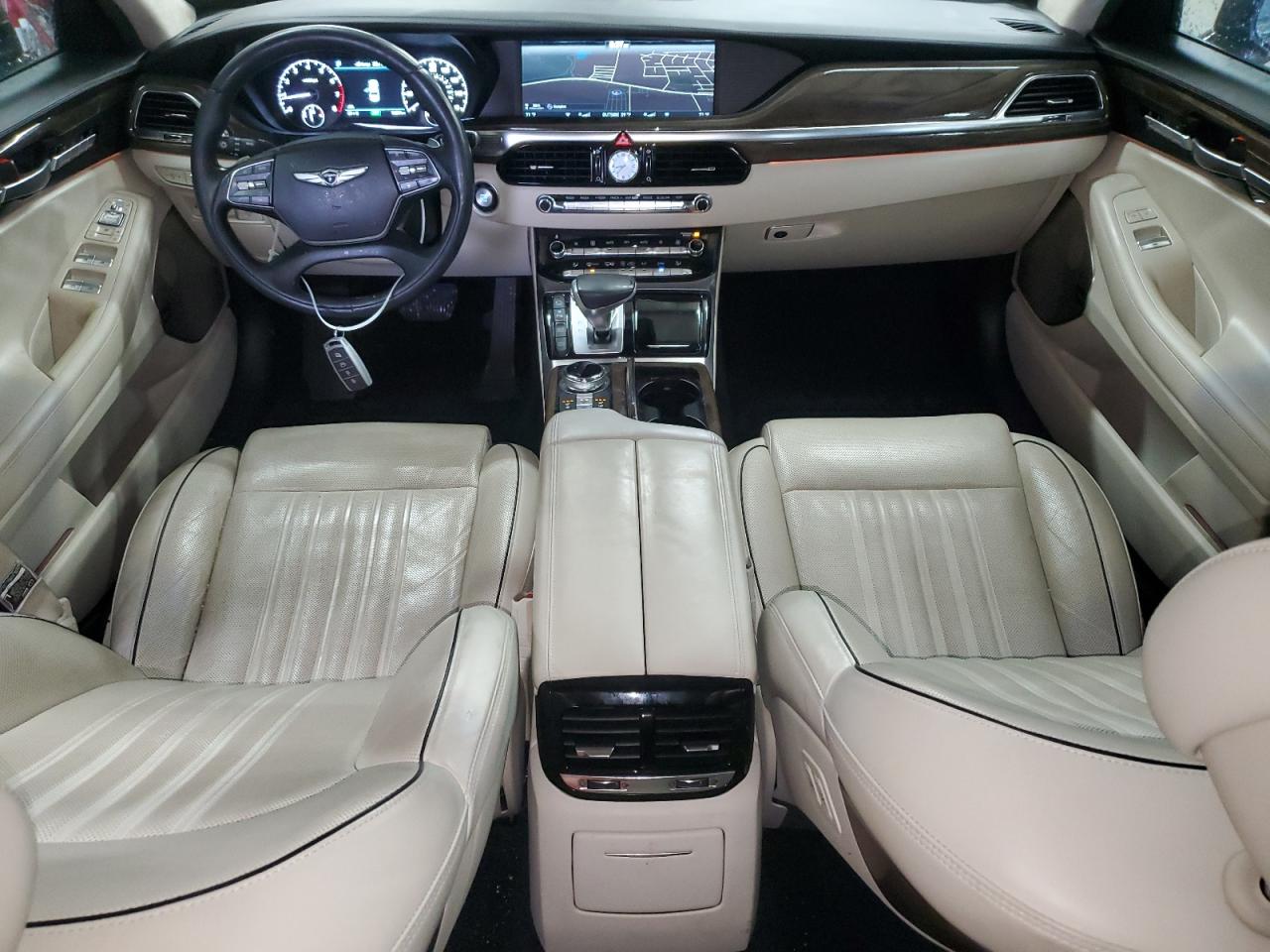 2017 Genesis G90 - Image 8