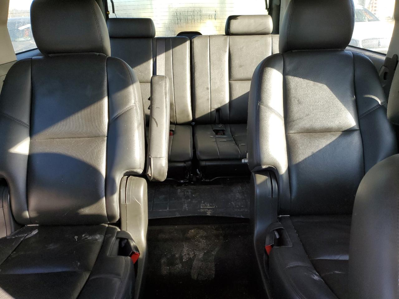 2014 GMC Yukon - Image 10