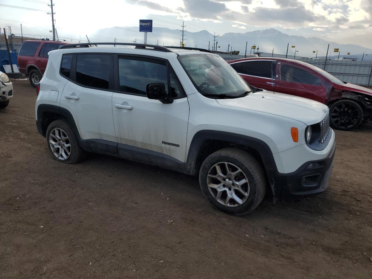 2015 Jeep Renegade - Image 4