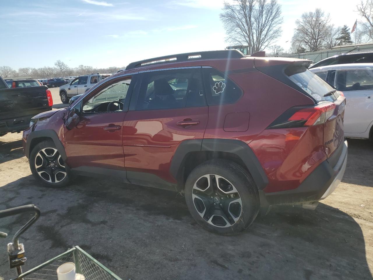 2019 Toyota RAV 4 - Image 2