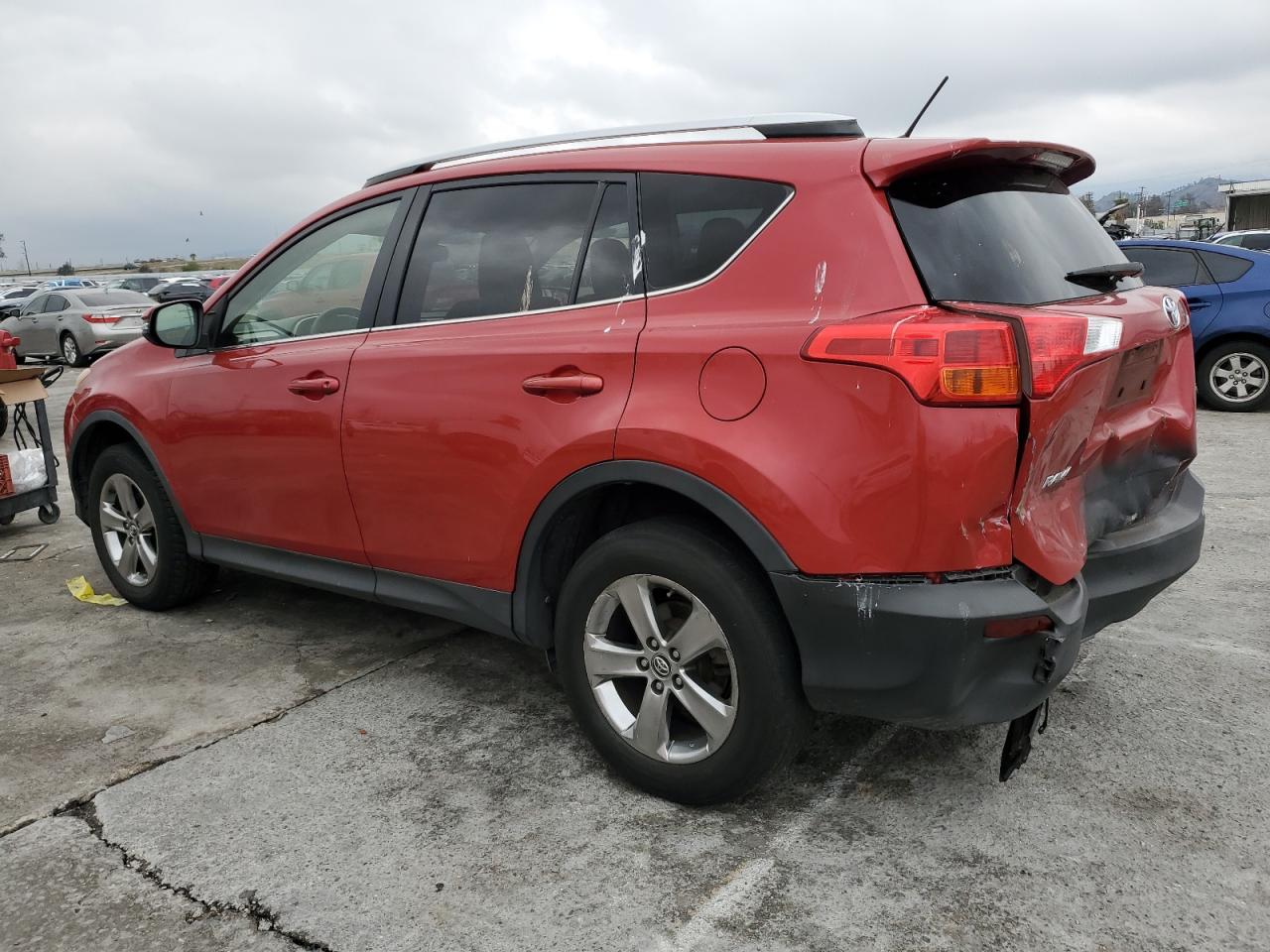 2015 Toyota RAV 4 - Image 2