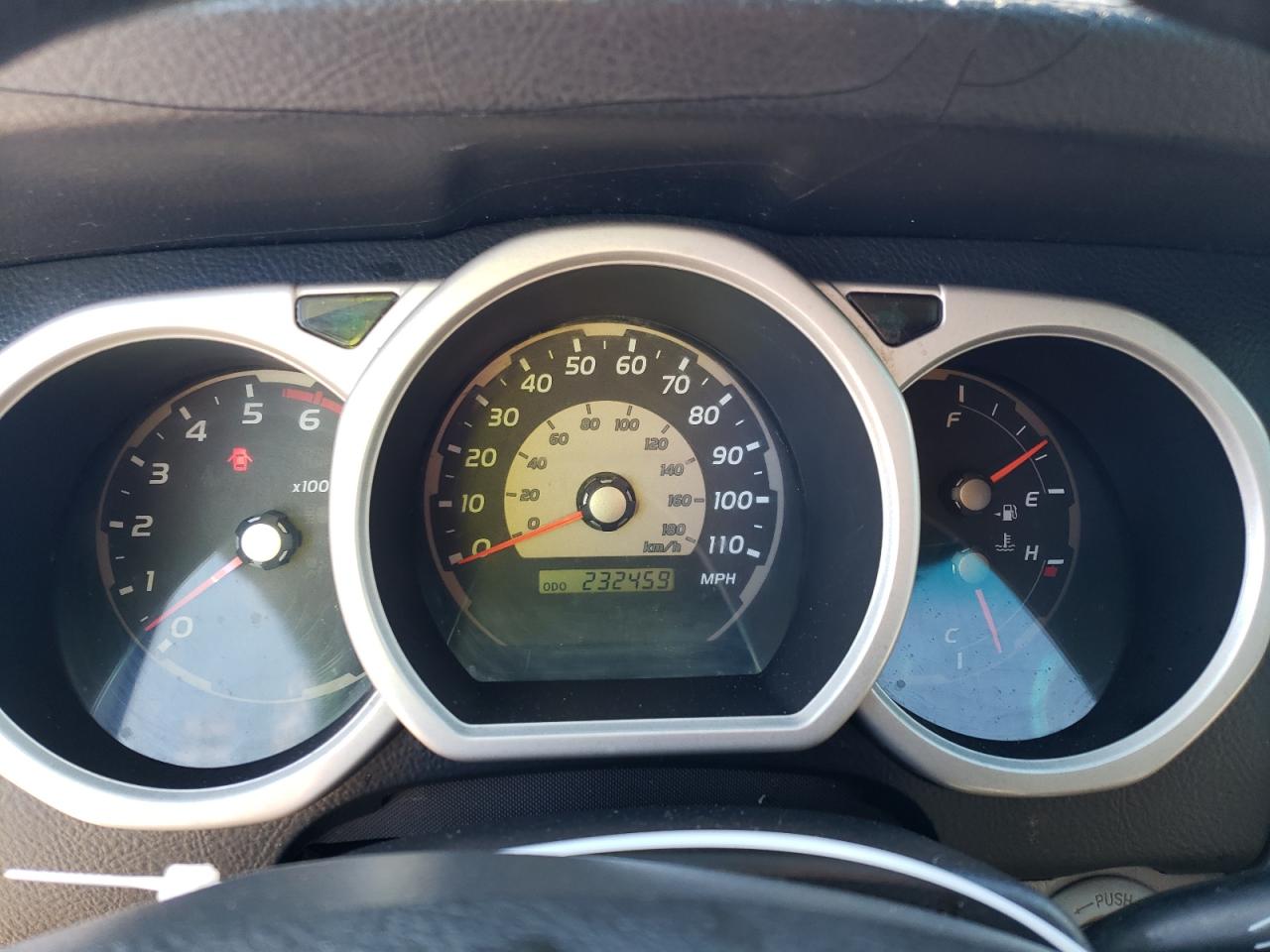 2003 Toyota 4Runner - Image 9