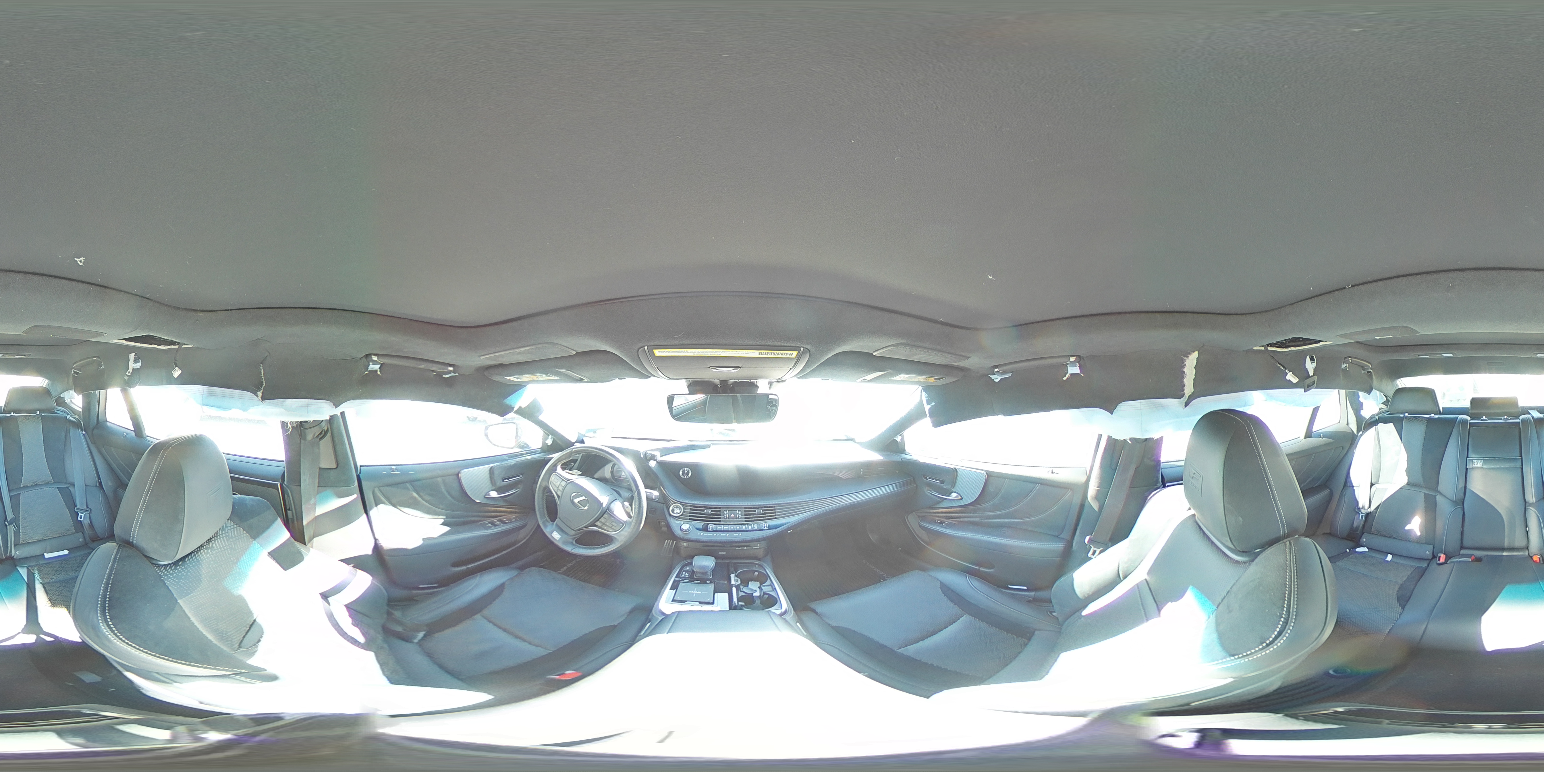 2019 Lexus LS - Image 13