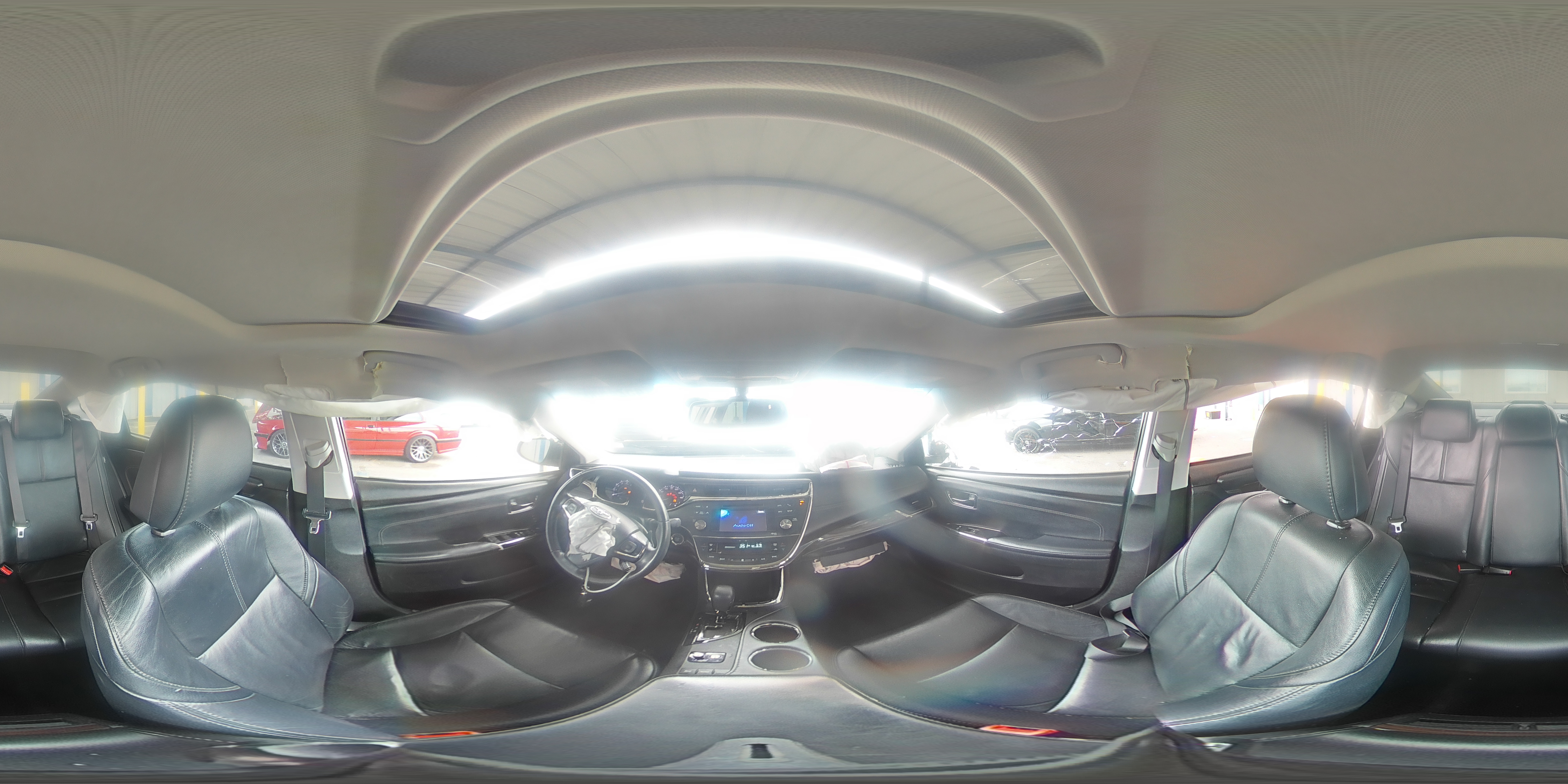 2014 Toyota Avalon - Image 12